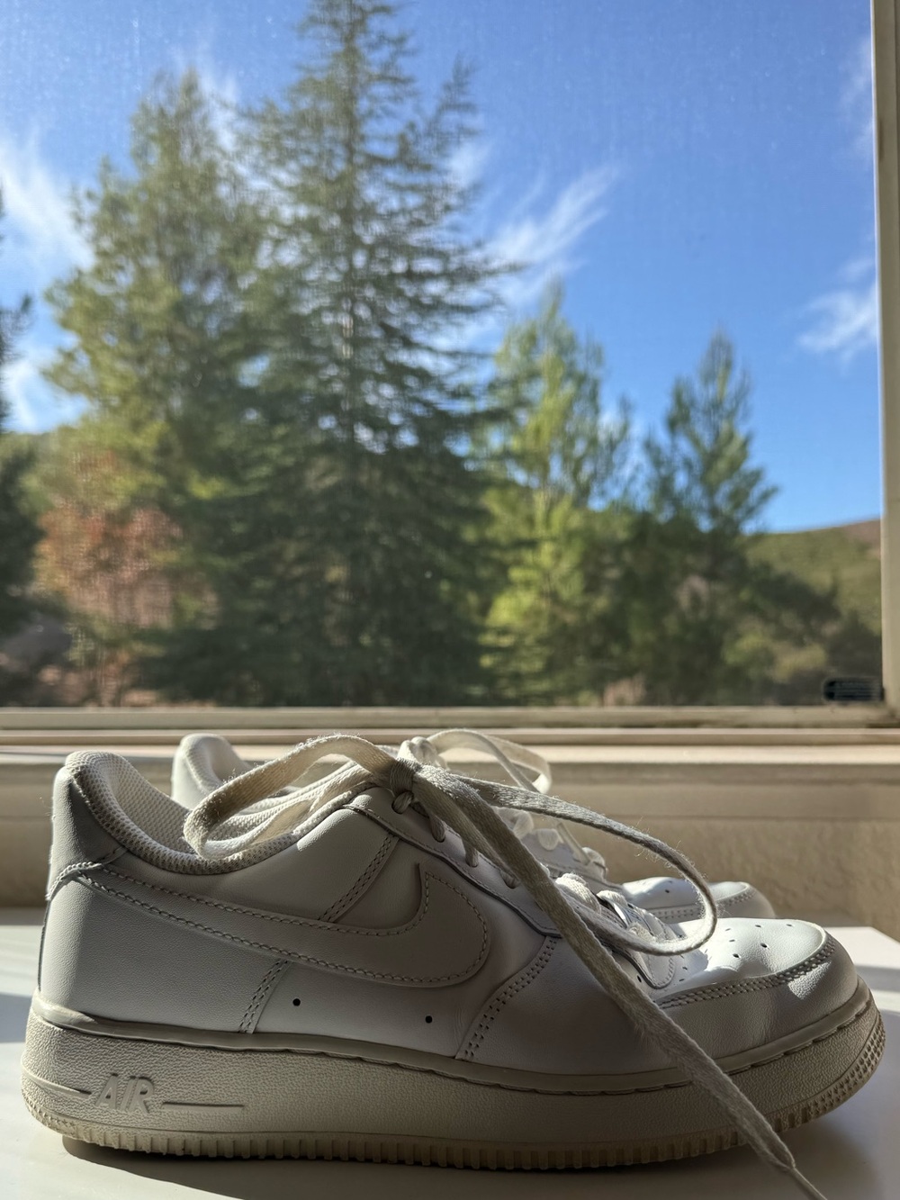Authentic Nike Air Force One ‘07 Low-Top Leather Sneakers - 8.5